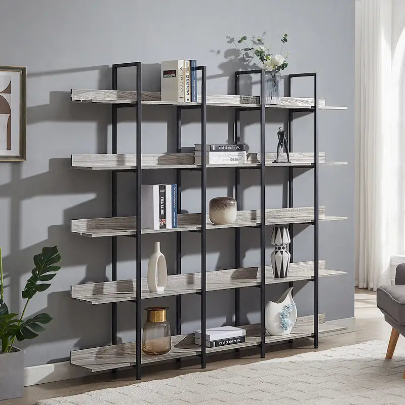 Regal im Vintage-Industriestil mit Metallgestell