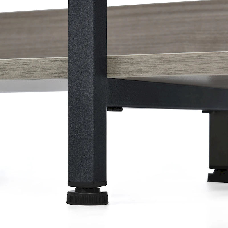 Regal im Vintage-Industriestil mit Metallgestell
