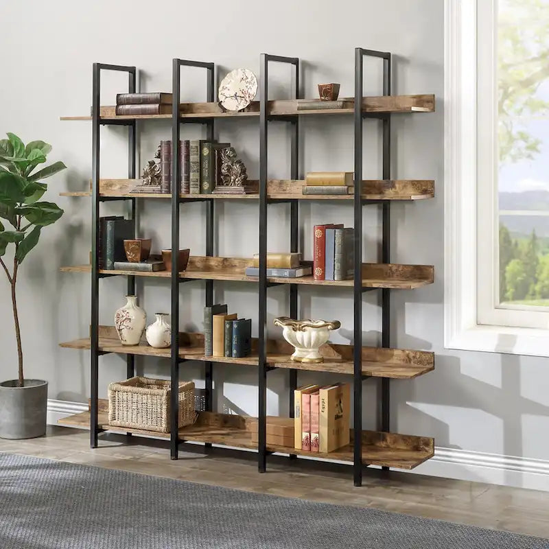 Regal im Vintage-Industriestil mit Metallgestell
