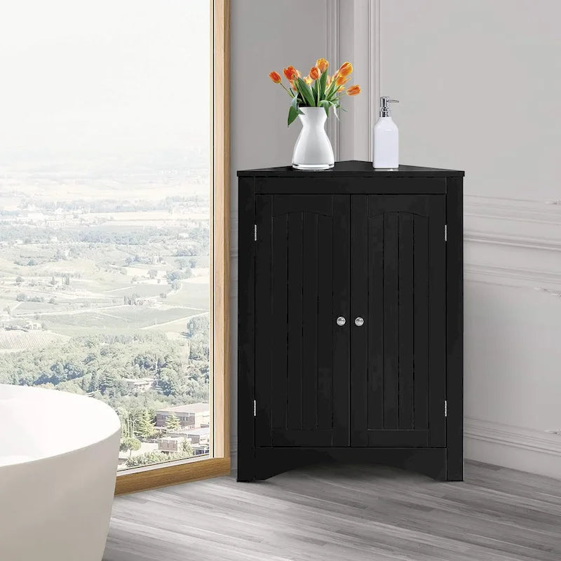 Klassischer, stilvoller Eckschrank aus Holz für den Innenbereich