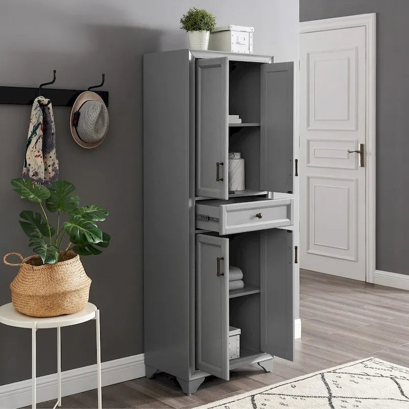 Garde-manger - 23.75W x 15D x 67.75H