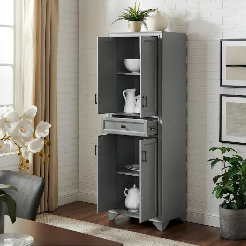 Garde-manger - 23.75W x 15D x 67.75H