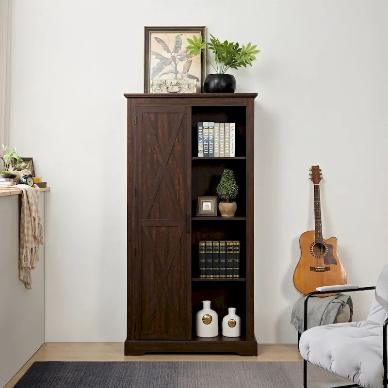 Armario alto de almacenamiento rústico con puerta de granero